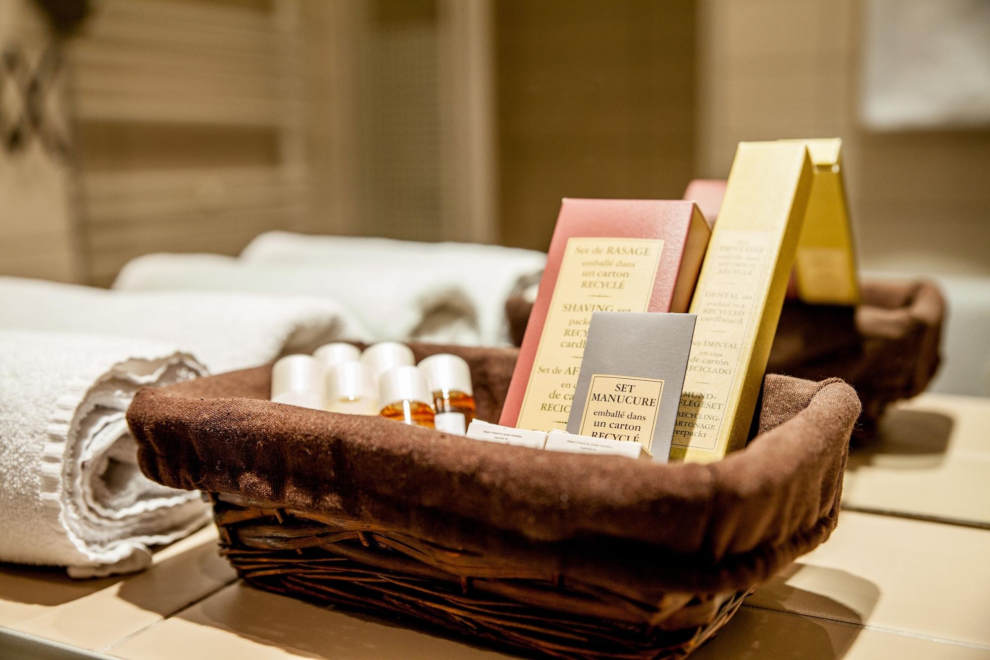Park Hotel Diament Katowice Bagian luar foto