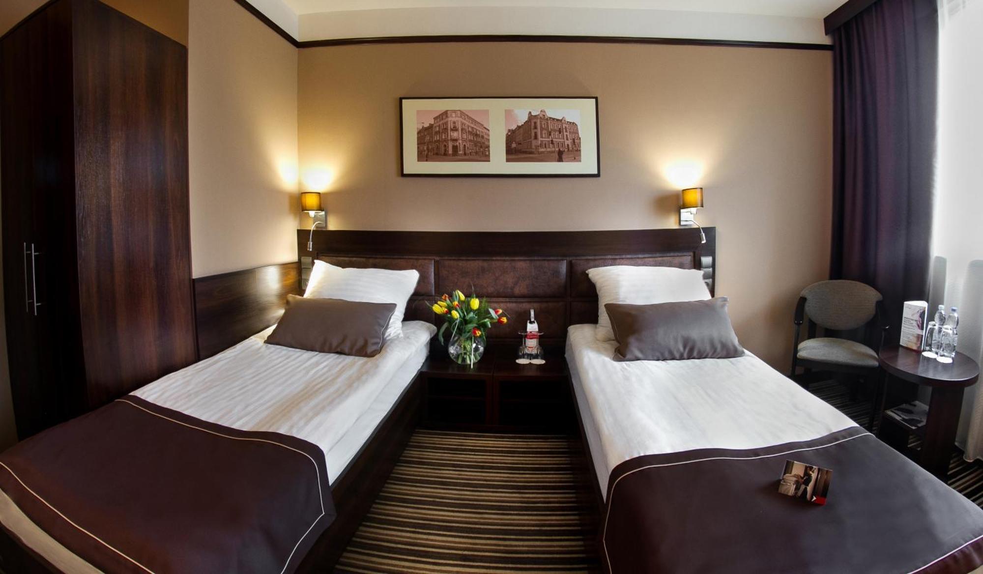 Park Hotel Diament Katowice Bagian luar foto