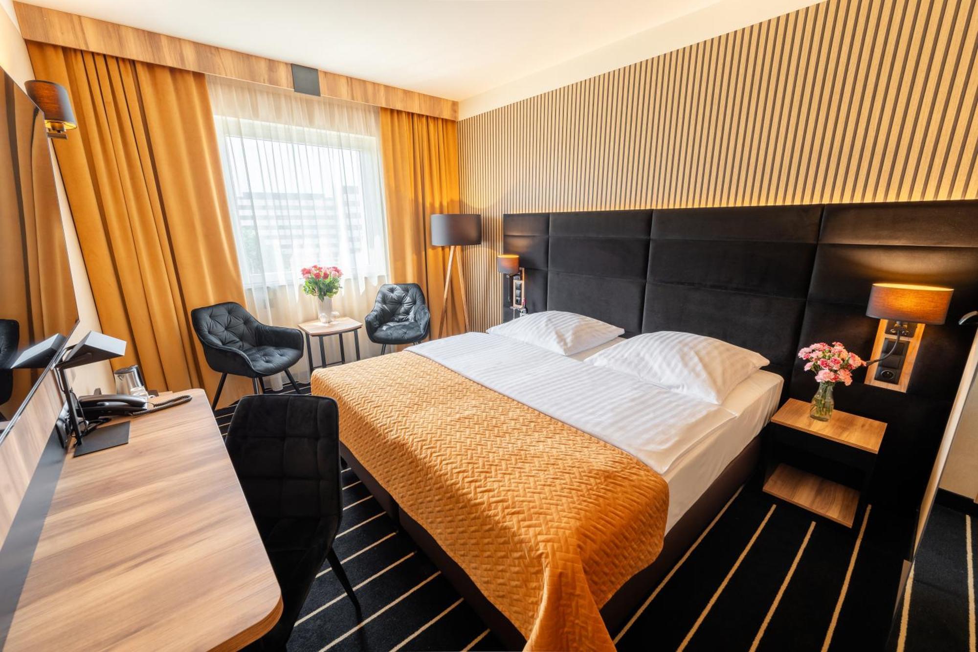Park Hotel Diament Katowice Bagian luar foto