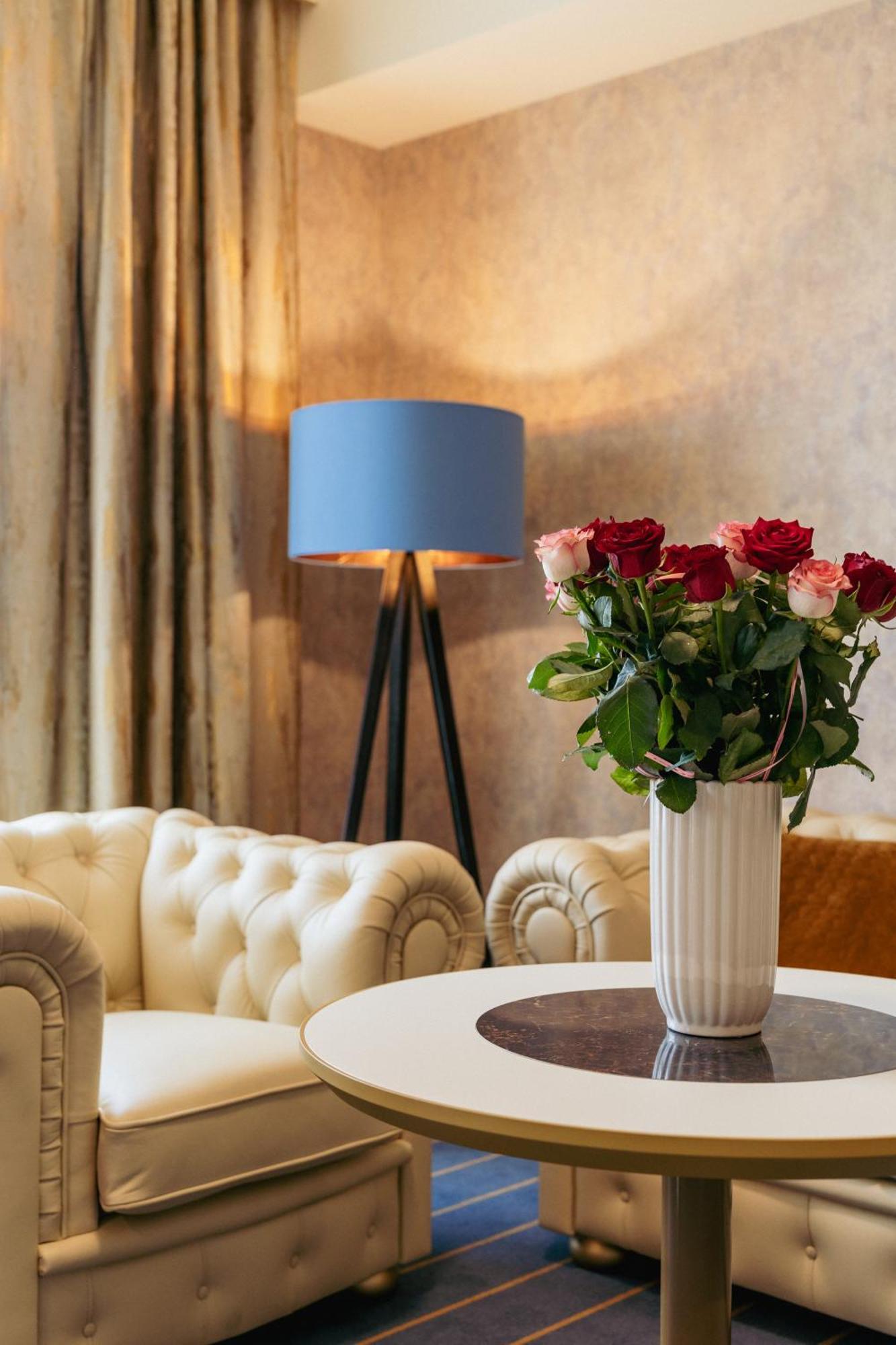 Park Hotel Diament Katowice Bagian luar foto
