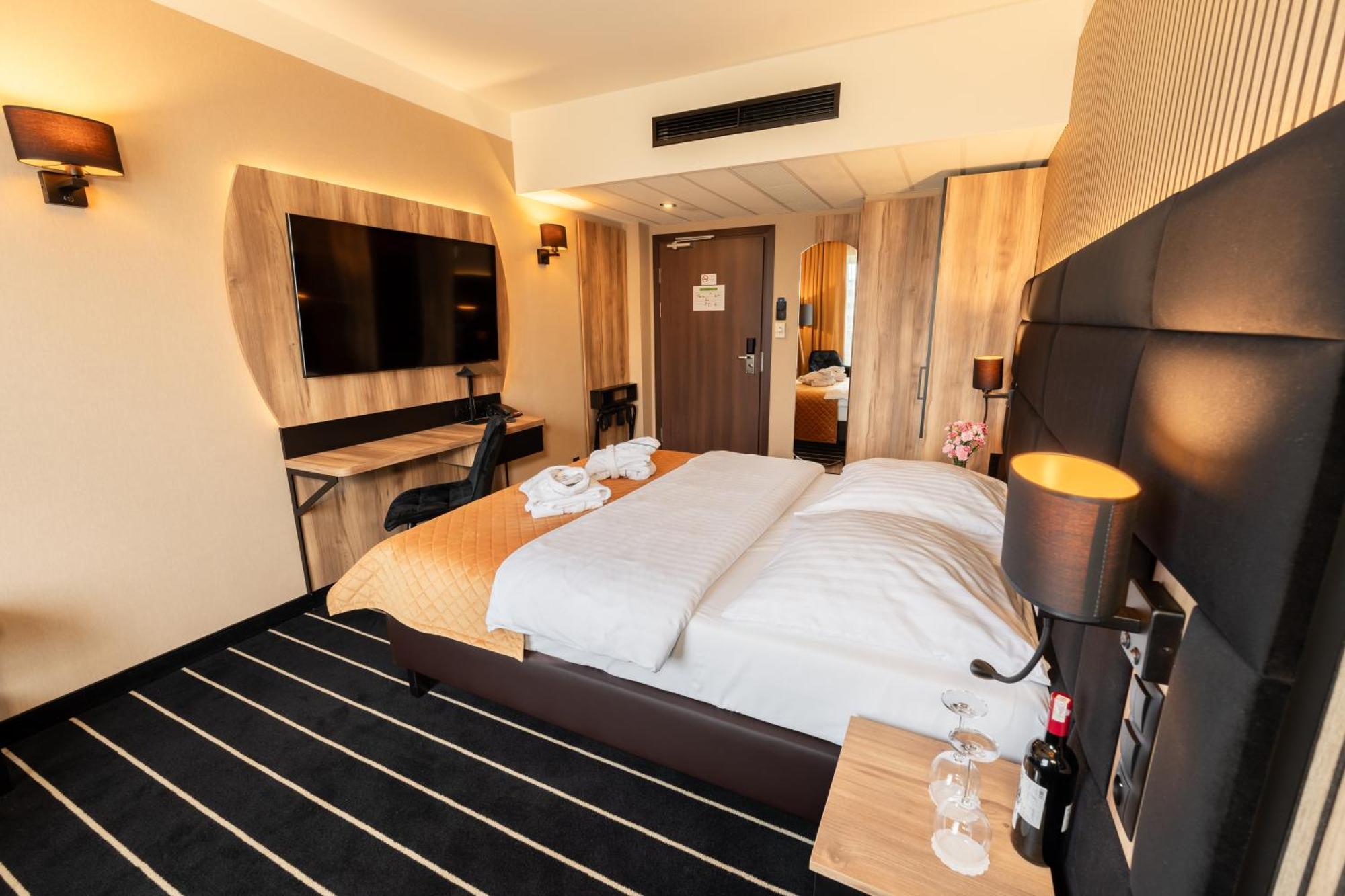 Park Hotel Diament Katowice Bagian luar foto
