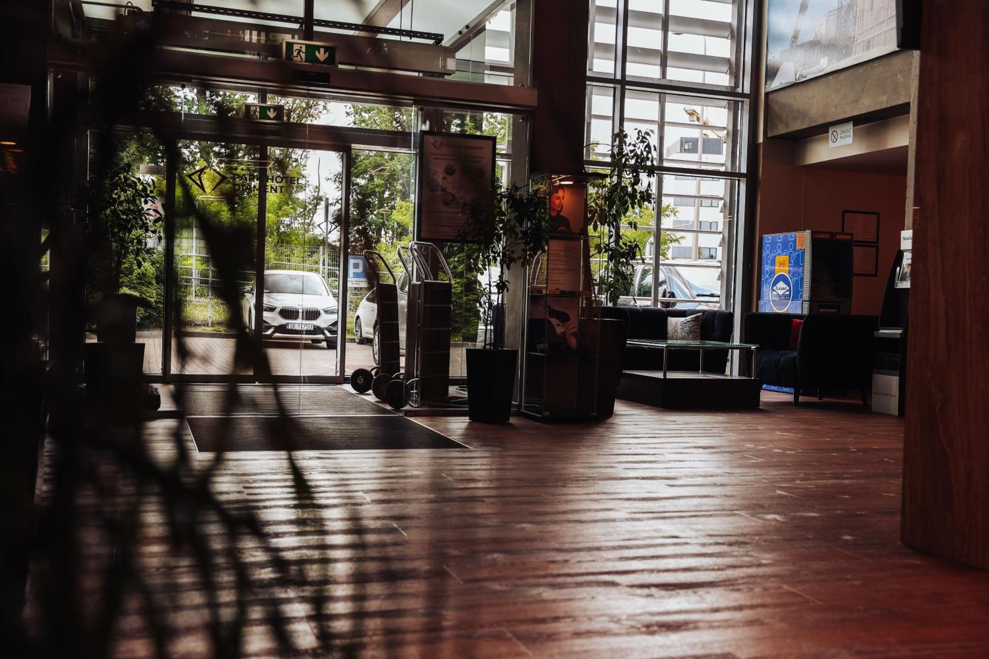 Park Hotel Diament Katowice Bagian luar foto